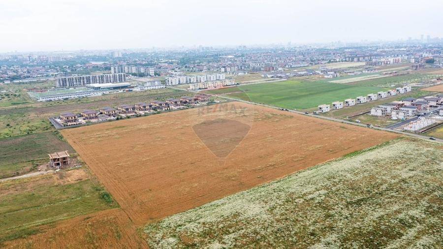 Teren Construcții intravilan de 10000 mp, în Dobroești
