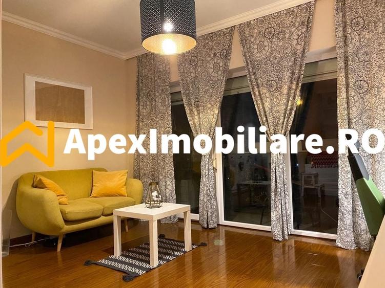 Garsonieră decomandată, mobilată în Păcii