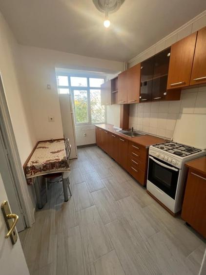 Apartament cu 2 camere circular, mobilat în Ultracentral