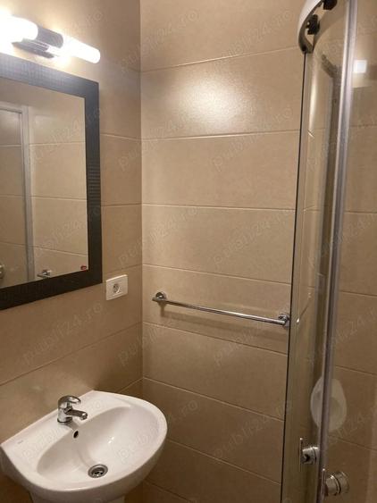 Apartament cu 3 camere decomandat, mobilat în Nufărul