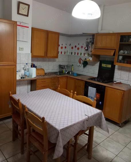 Casă cu 4 camere în Grădiște
