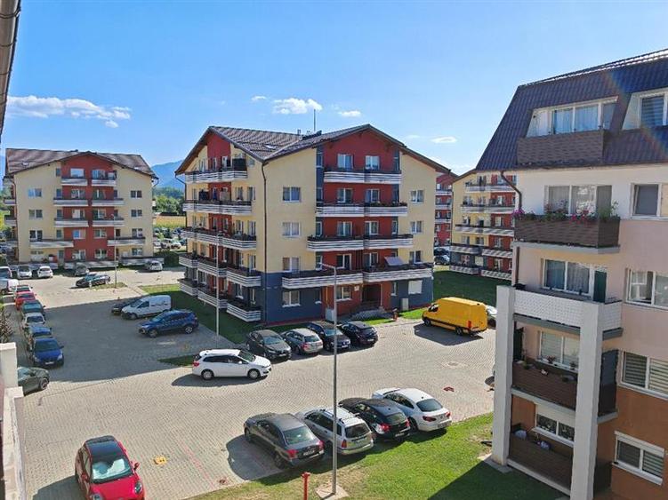 Garsonieră decomandată, mobilată în Sânpetru