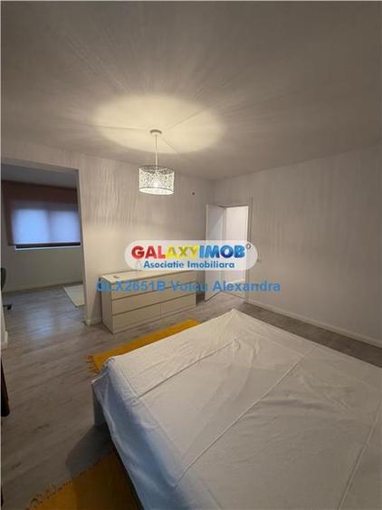 Casă cu 5 camere cu Teren 250 Mp în Central