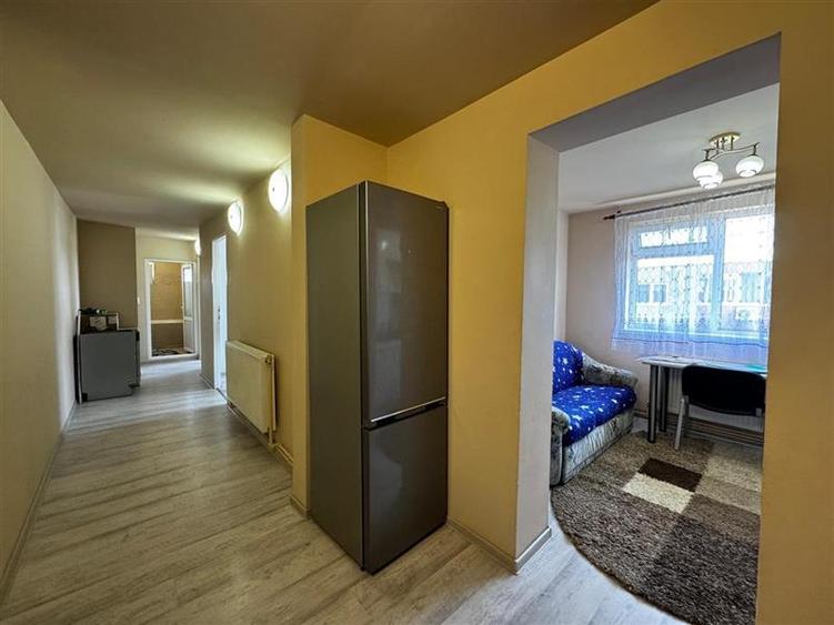 Apartament cu 2 camere decomandat, mobilat în Sud-Vest