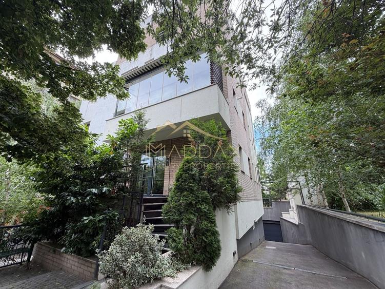 Apartament de tip Duplex 6 camere *250mp* + 2 Garaje // Herastrau - 3