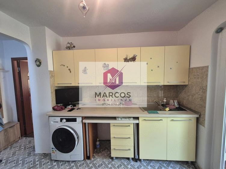Apartament cu 2 camere decomandat în Cuptoare (Reșița)