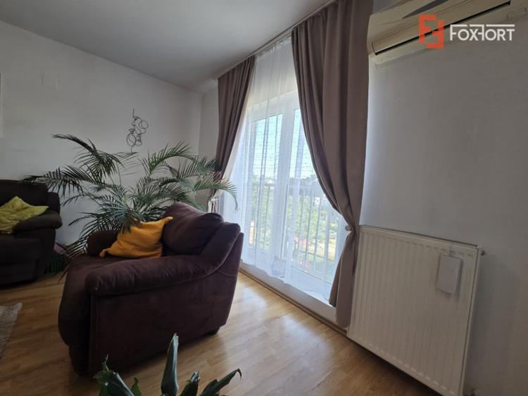 Apartament cu 2 camere decomandat în Subcetate