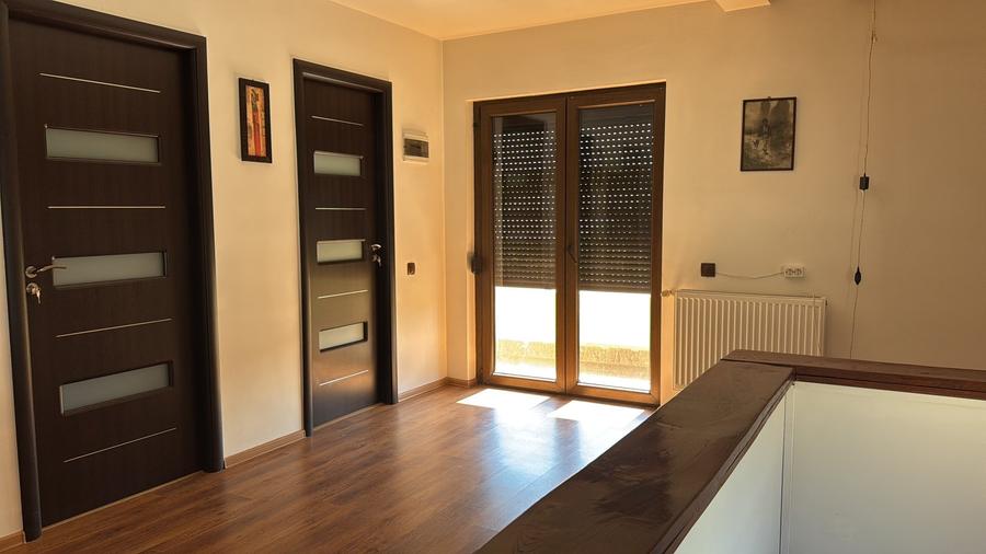 Casă individuală cu 5 camere cu Canalizare în Chiajna