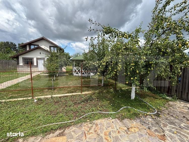 Casă cu 3 camere în Dimoiu