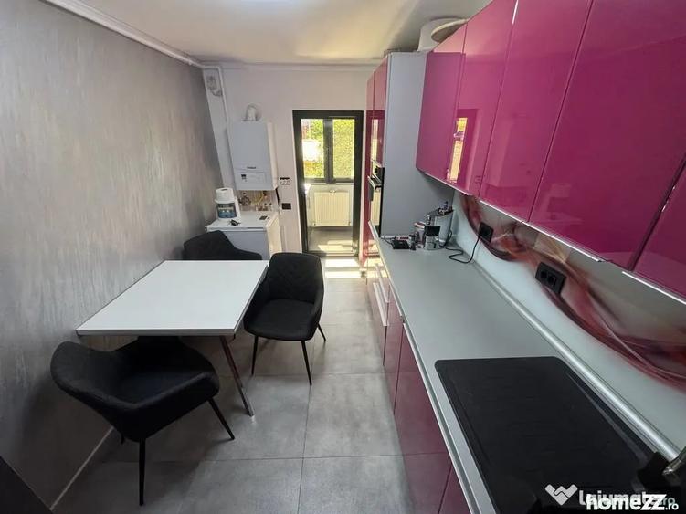Apartament cu 3 camere decomandat în Central