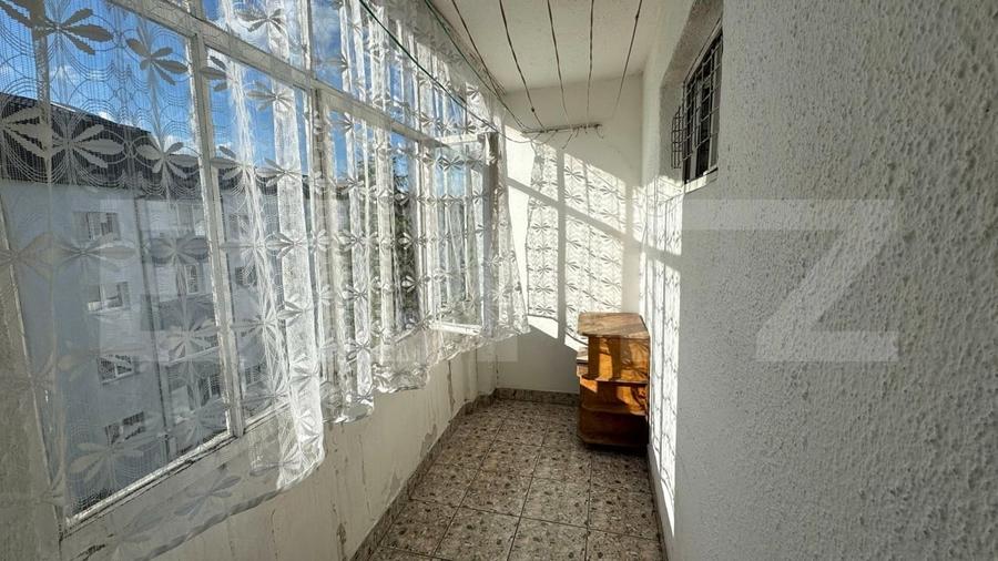 Apartament cu 3 camere - suprafata utila 64 mp - zona Independentei - 5