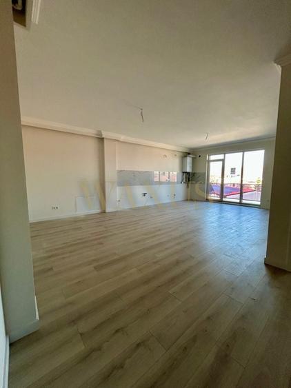 Apartament cu 2 camere semidecomandat în Florești