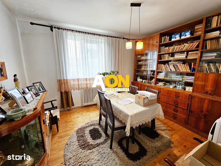 Casă cu 4 camere cu Teren 1650 Mp în Central