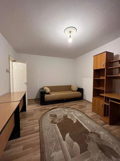De inchiriat direct de la proprietar Apartament 2 camere, Bra?ov , Grivi?ei Mihai Viteazul - 2