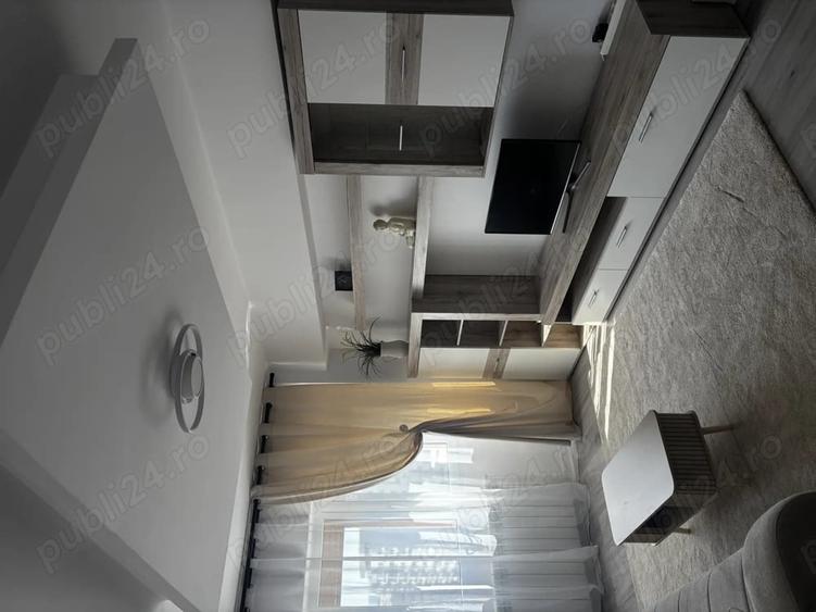 Apartament cu 2 camere decomandat în Apărătorii Patriei