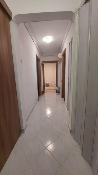 Apartament cu 2 camere decomandat, mobilat în Titan