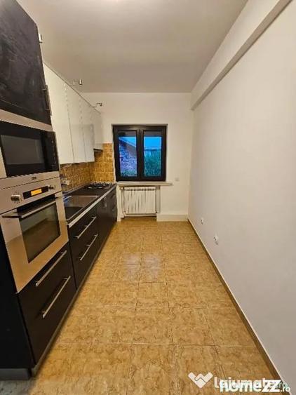 Apartament cu 4 camere decomandat în Domenii