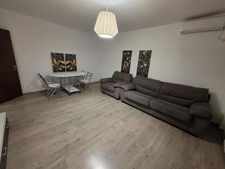 Apartament cu 3 camere decomandat în Brâncoveanu