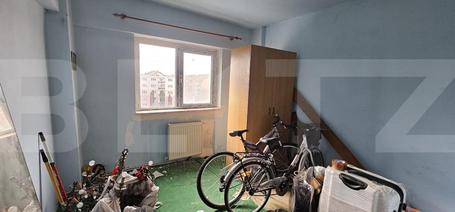 Apartament generos: 97,5 mp, 5 camere, 2 băi mari - 7