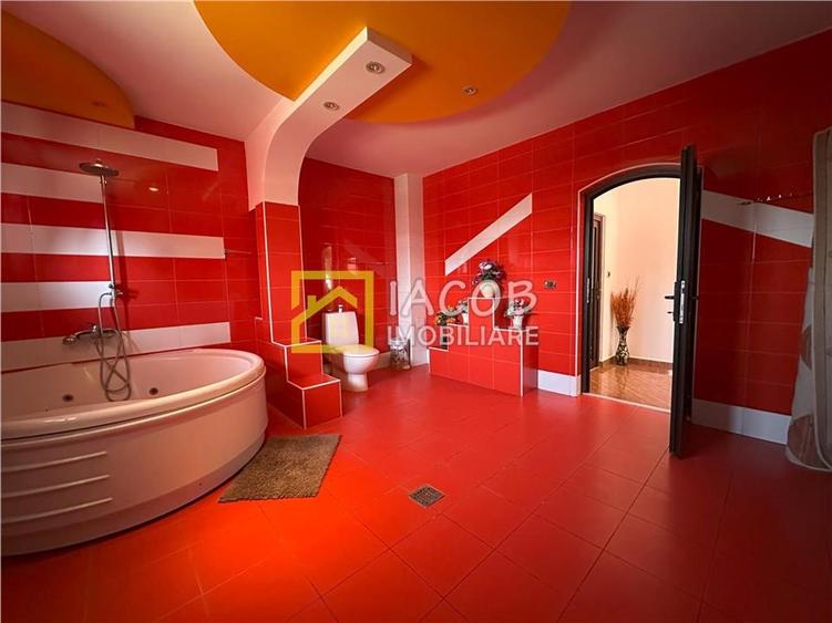 Casă individuală cu 6 camere cu Teren 1172 Mp în Cleja