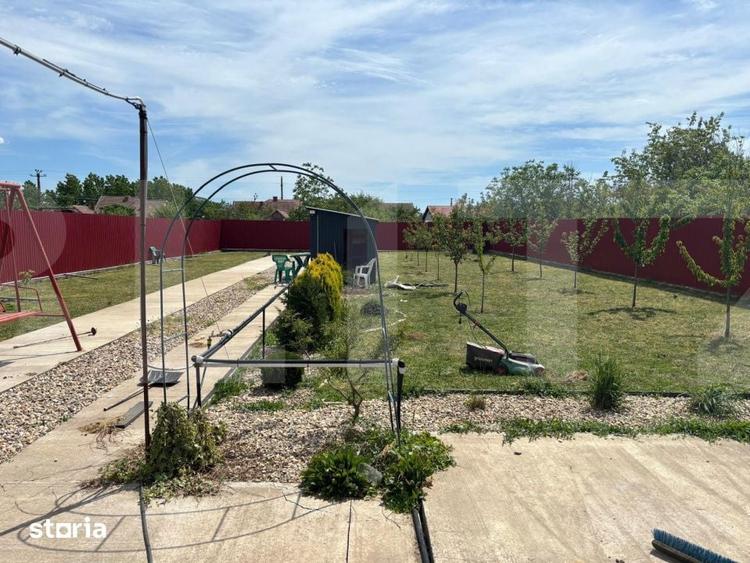 Casa in ?ofronea cu 2 corpuri, 5 camere, terase, garaj si teren gener - 3