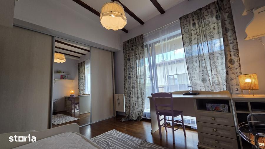Apartament cu 3 camere în Europa