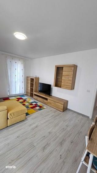 Apartament cu 3 camere decomandat în Berceni