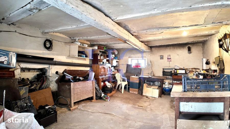 Casă cu 4 camere cu Teren 1622 Mp în Săcădate
