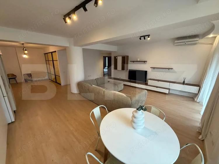 Apartament cu 3 camere, mobilat în Central