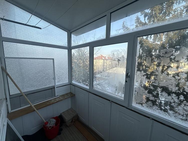 Apartament cu 2 camere semidecomandat, mobilat în Central