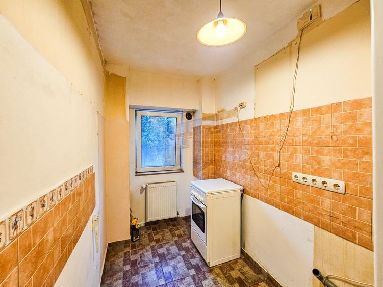 Garsonieră decomandată în Octavian Goga