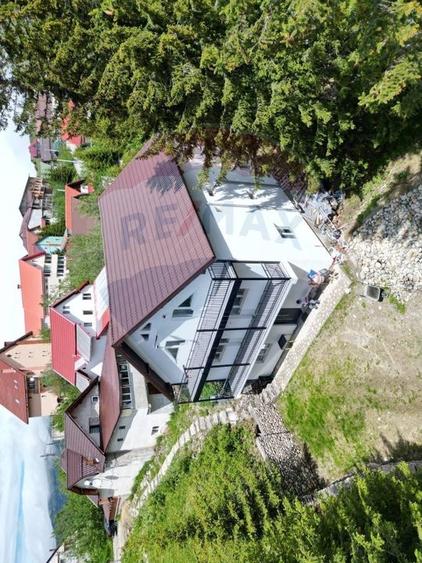 Hotel/Pensiune, de 342 mp, în Baia de Fier