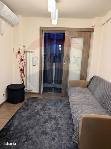 Apartament cu 2 camere decomandat în Rovine