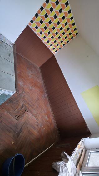 Apartament cu 4 camere semidecomandat în Central