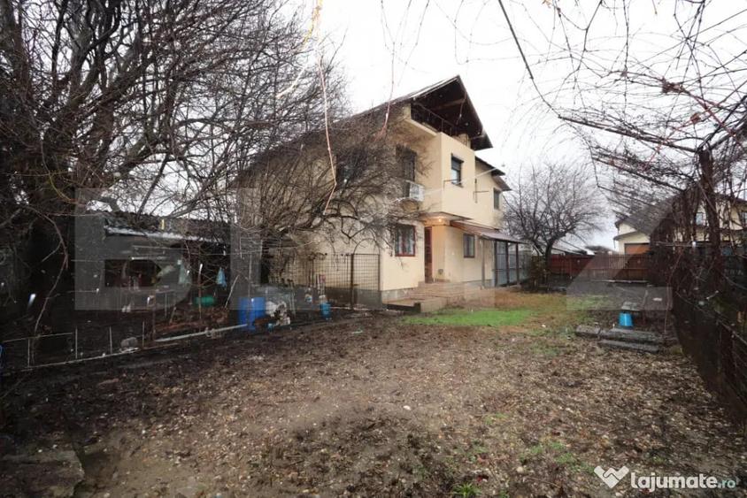 Casă cu 3 camere cu Teren 1783 Mp în Central