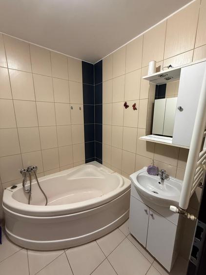Apartament cu 2 camere semidecomandat în Militari