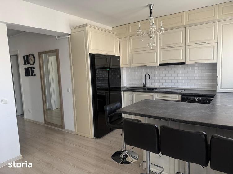Apartament cu 3 camere decomandat în Central