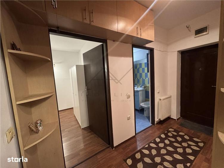 Apartament cu 2 camere decomandat, mobilat în Central