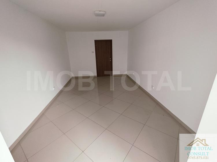 Spațiu comercial, de 24 mp, în Central