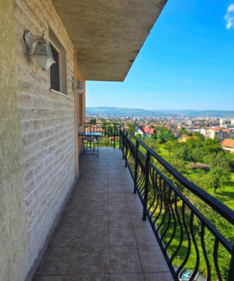Apartament cu 2 camere semidecomandat în Bună Ziua