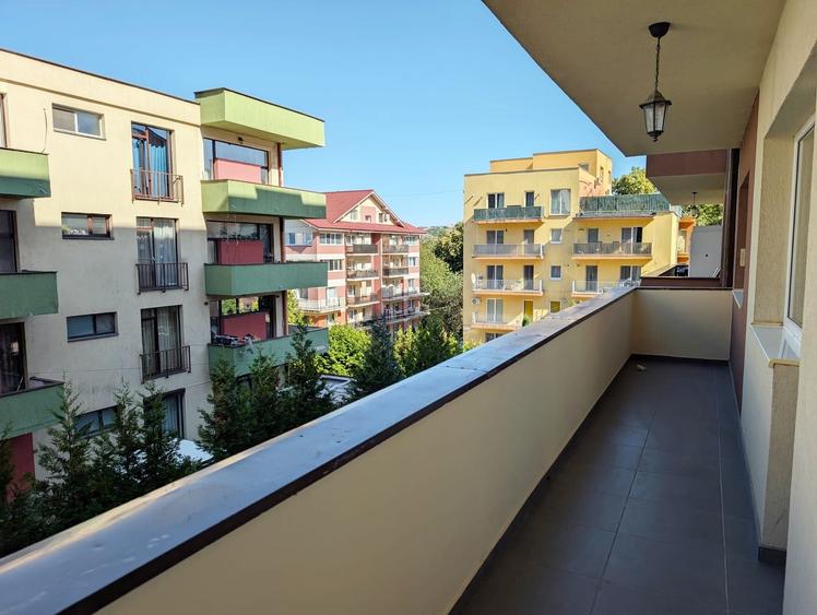Apartament cu 3 camere semidecomandat în Mănăștur