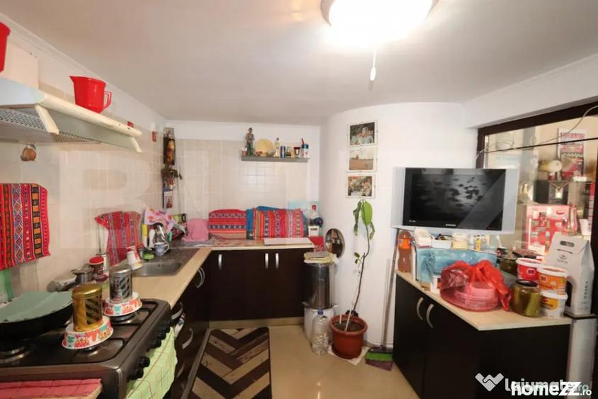 Casa P+M solida, cu teren generos, 179 mp, zona Exterior S - Racari (Dambovita) - 1