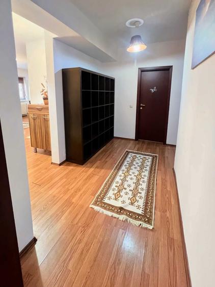 Apartament cu 4 camere decomandat în Iosia