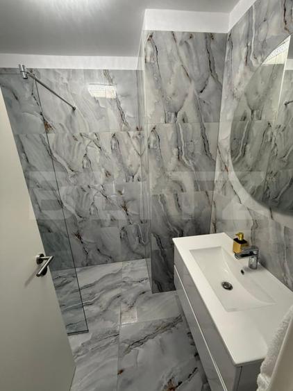 Penthouse cu terasă de 20 mp, 85.10 mp, 2 locuri de parcare, zona - 10