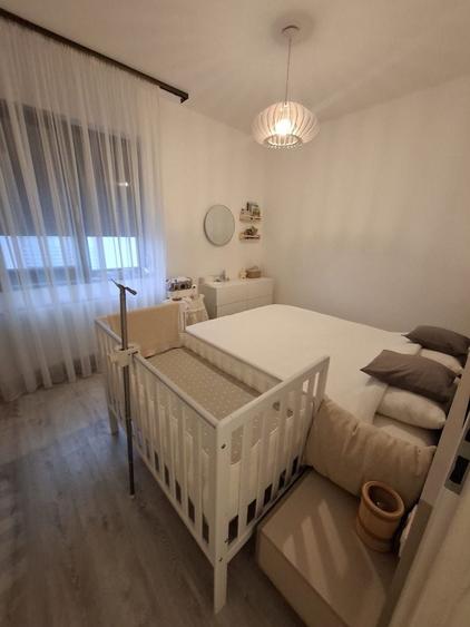 Apartament cu 2 camere semidecomandat în Dumbrăvița