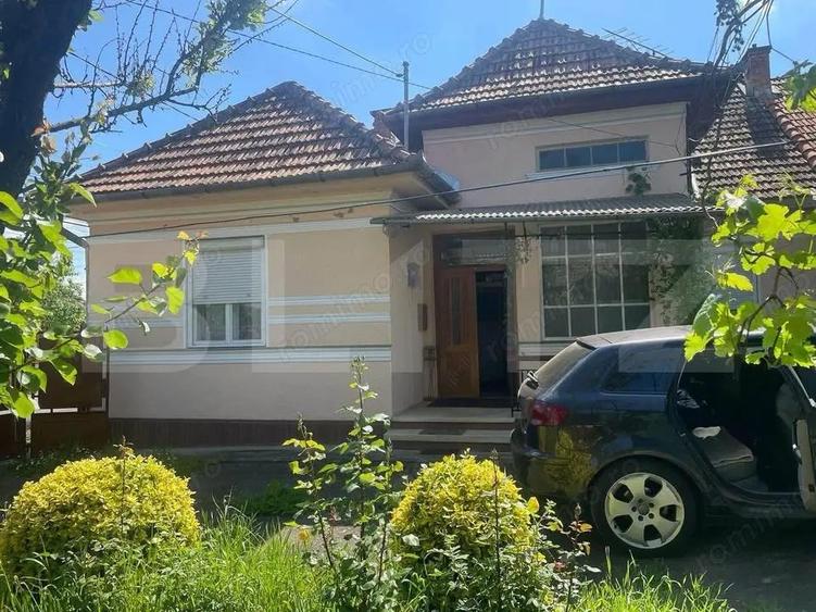 Casă cu 2 camere cu Teren 275 Mp în Central