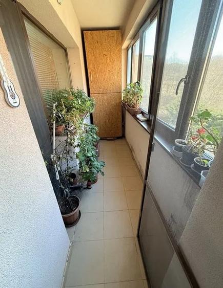 Apartament decomandat, etajul 1, garaj individual, strada Stejarului - 8