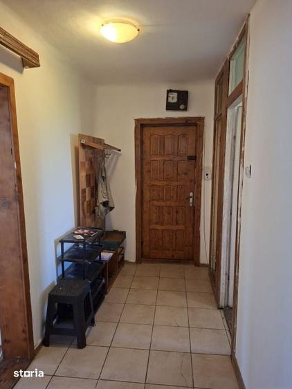 Apartament cu 4 camere decomandat în 1 Mai