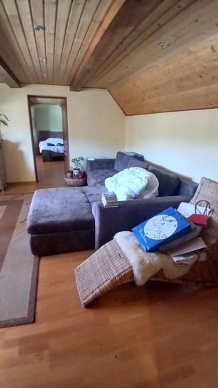 Casă individuală cu 7 camere cu Canalizare în Șura Mare