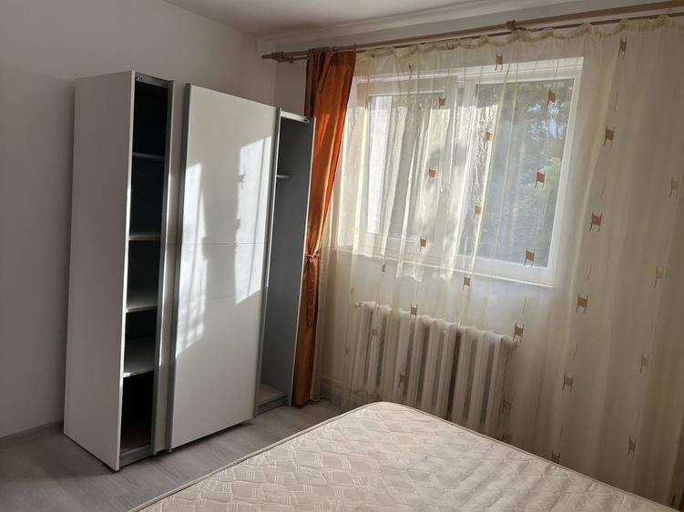 Apartament cu 2 camere decomandat în Gară